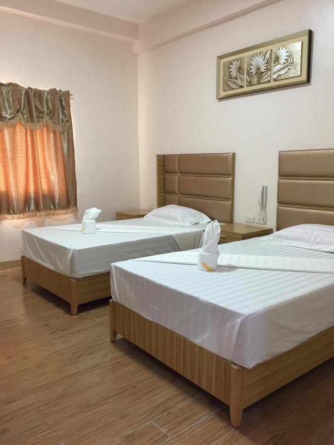 Meaco Royal Hotel - Lipa Lipa City Extérieur photo