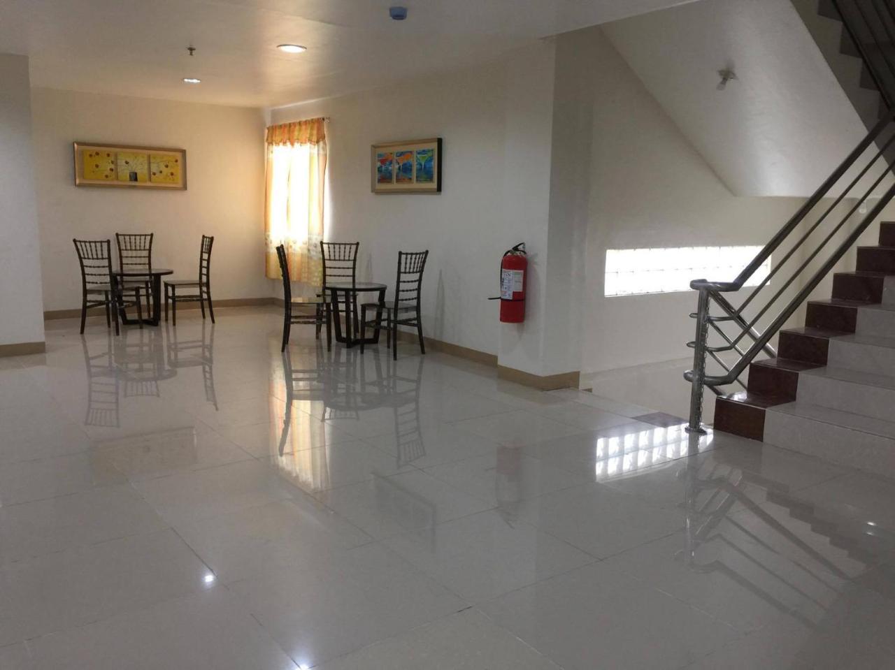 Meaco Royal Hotel - Lipa Lipa City Extérieur photo