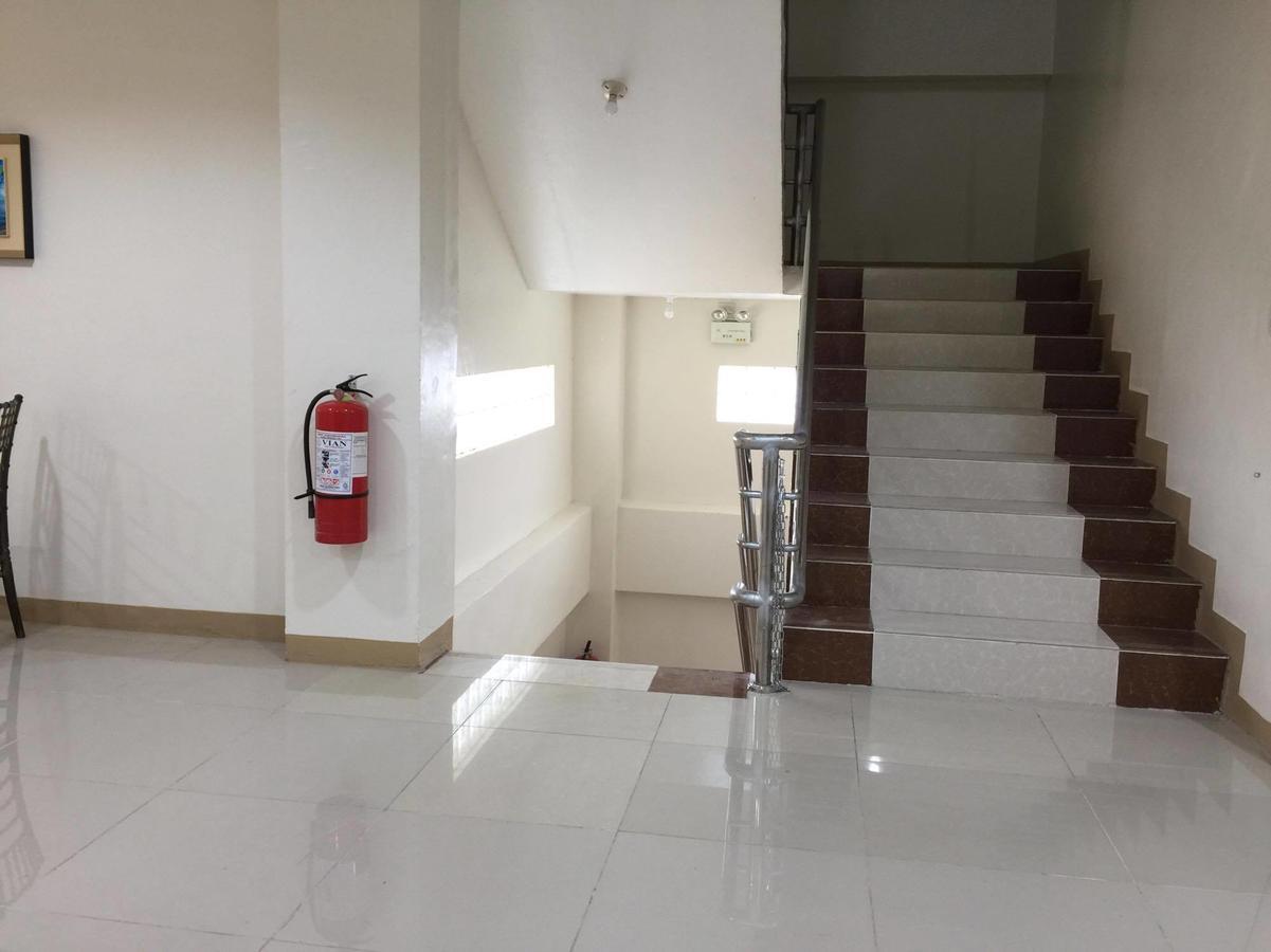 Meaco Royal Hotel - Lipa Lipa City Extérieur photo