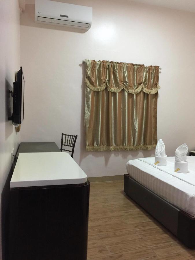 Meaco Royal Hotel - Lipa Lipa City Extérieur photo