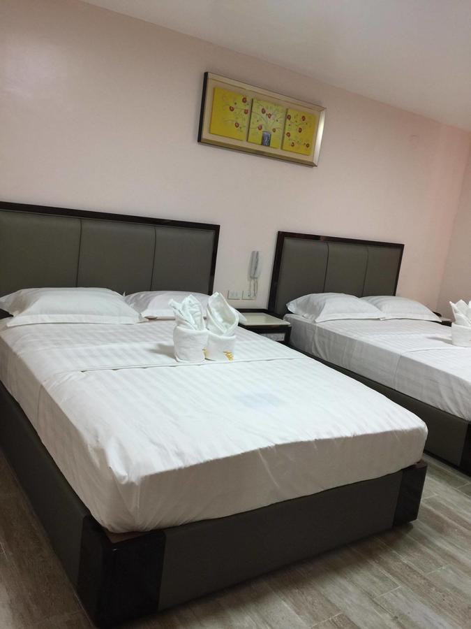 Meaco Royal Hotel - Lipa Lipa City Extérieur photo