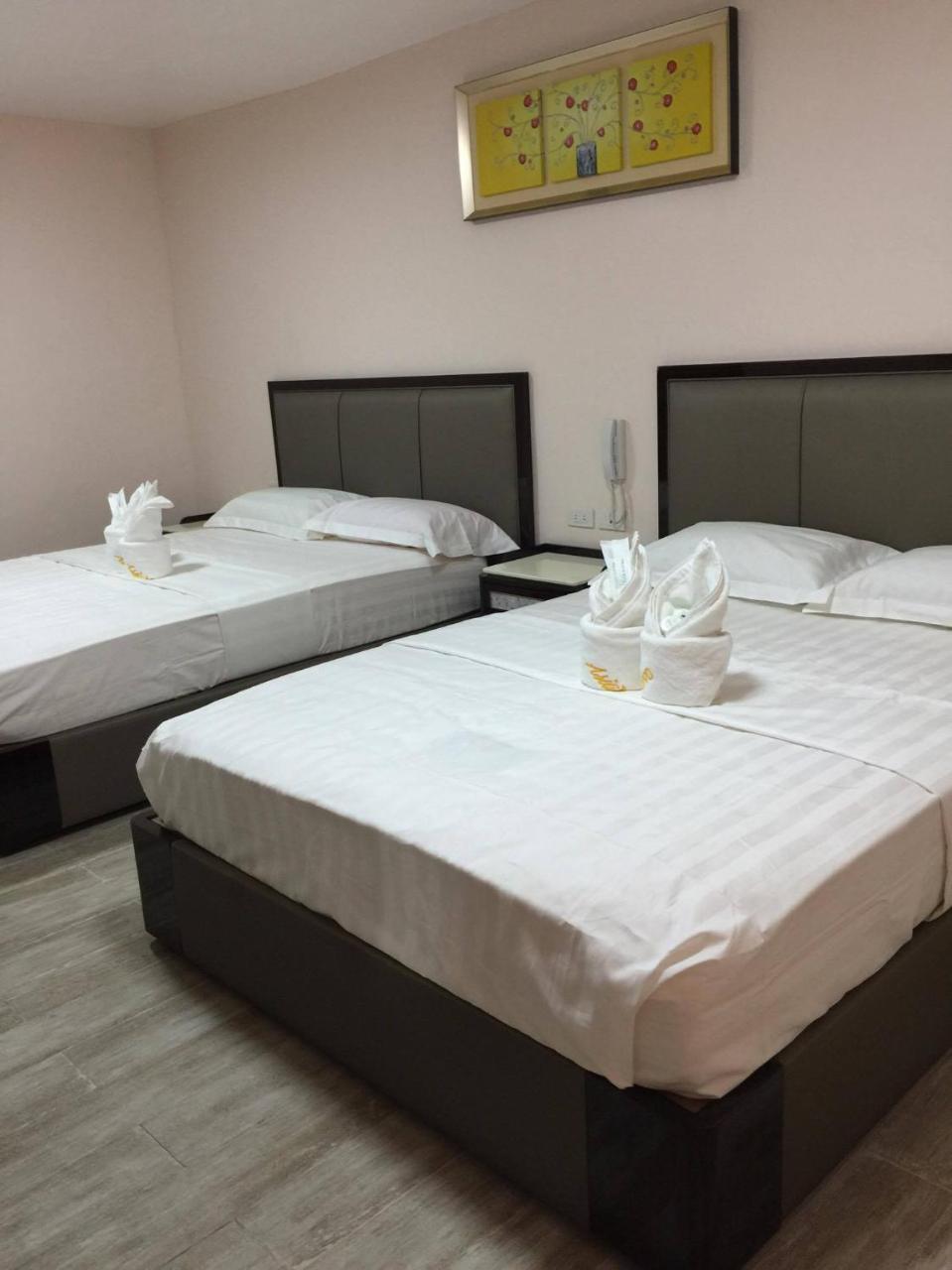 Meaco Royal Hotel - Lipa Lipa City Extérieur photo