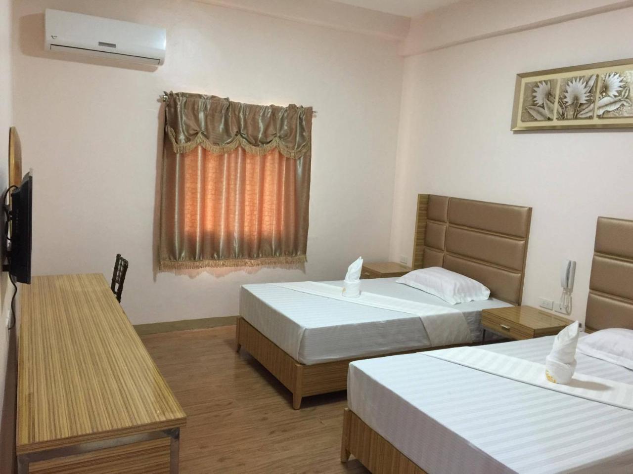 Meaco Royal Hotel - Lipa Lipa City Extérieur photo