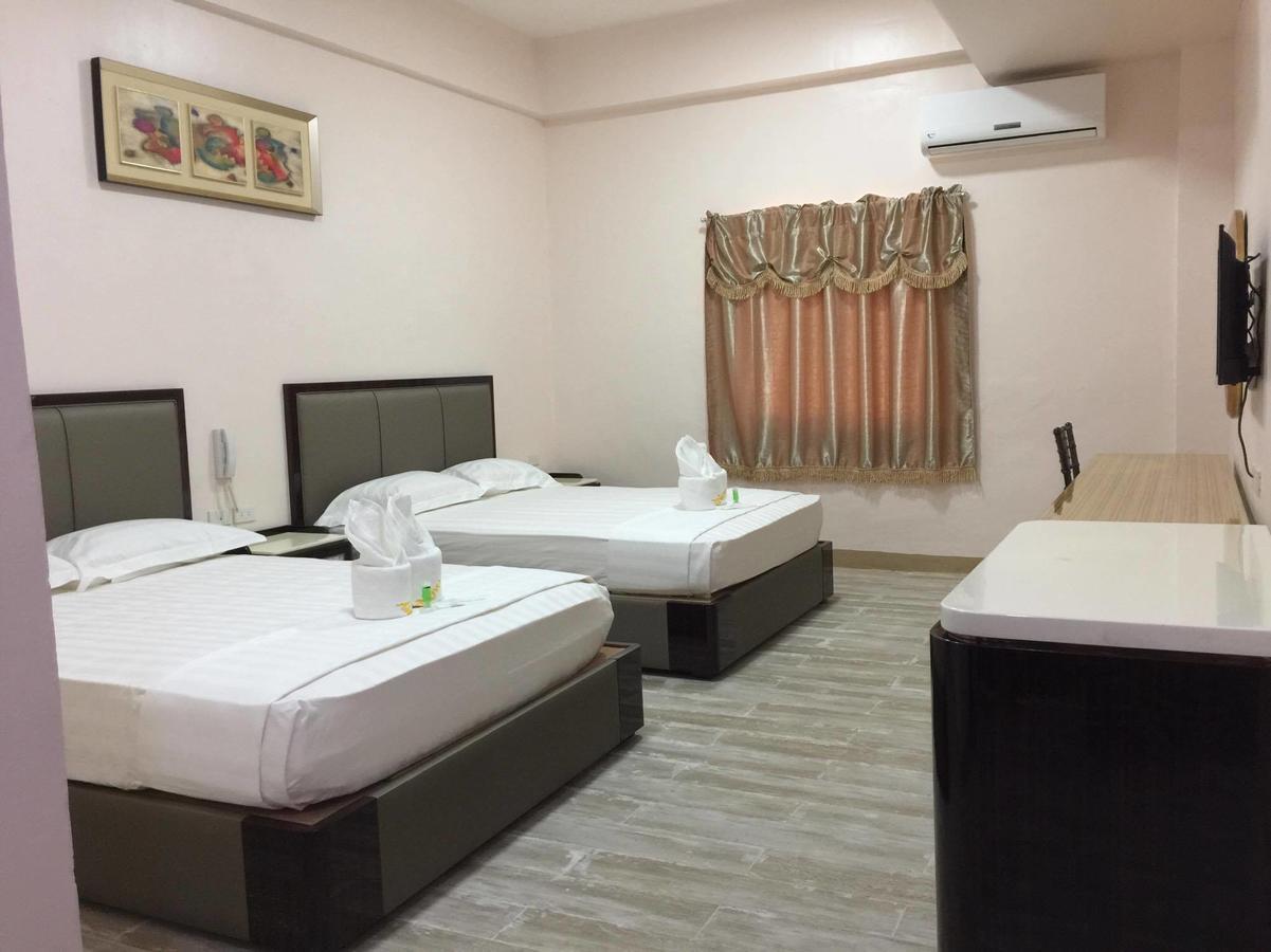 Meaco Royal Hotel - Lipa Lipa City Extérieur photo